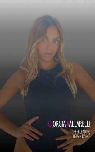 Clicca sulla foto per leggere c.v.