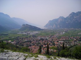 Visuale di Arco di Trento Visuale di Arco di Trento