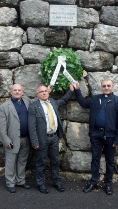 Les trois promoteurs membres: de gauche Don Massimo Cuofano, Pantaleo Losapio et Don Luciano Rotolo Les trois promoteurs membres: de gauche Don Massimo Cuofano, Pantaleo Losapio et Don Luciano Rotolo