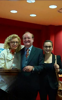 10.05.2018 Salone Museo Scienze Biomediche. Presentazione del ibro di Raffaele Bigi "Il Quartiere della Civitella a Chieti". L'autore assieme alla moglie e alla figlia..